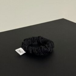 Šilkinė gumelė „Juoda“