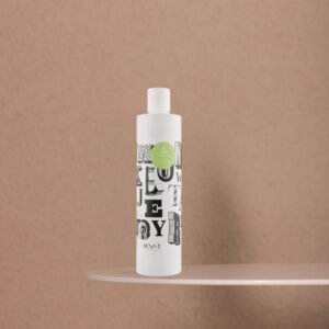 Šampūnas jautriai galvos odai saugantis spalvą 500 ml.